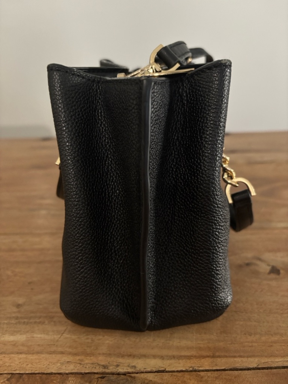 Michael Kors Black Teagen Small Pebbled Leather Messenger Bag - Picture 6 of 14